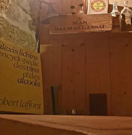 Charmante Independante Avec Cave A Vin Bed & Breakfast